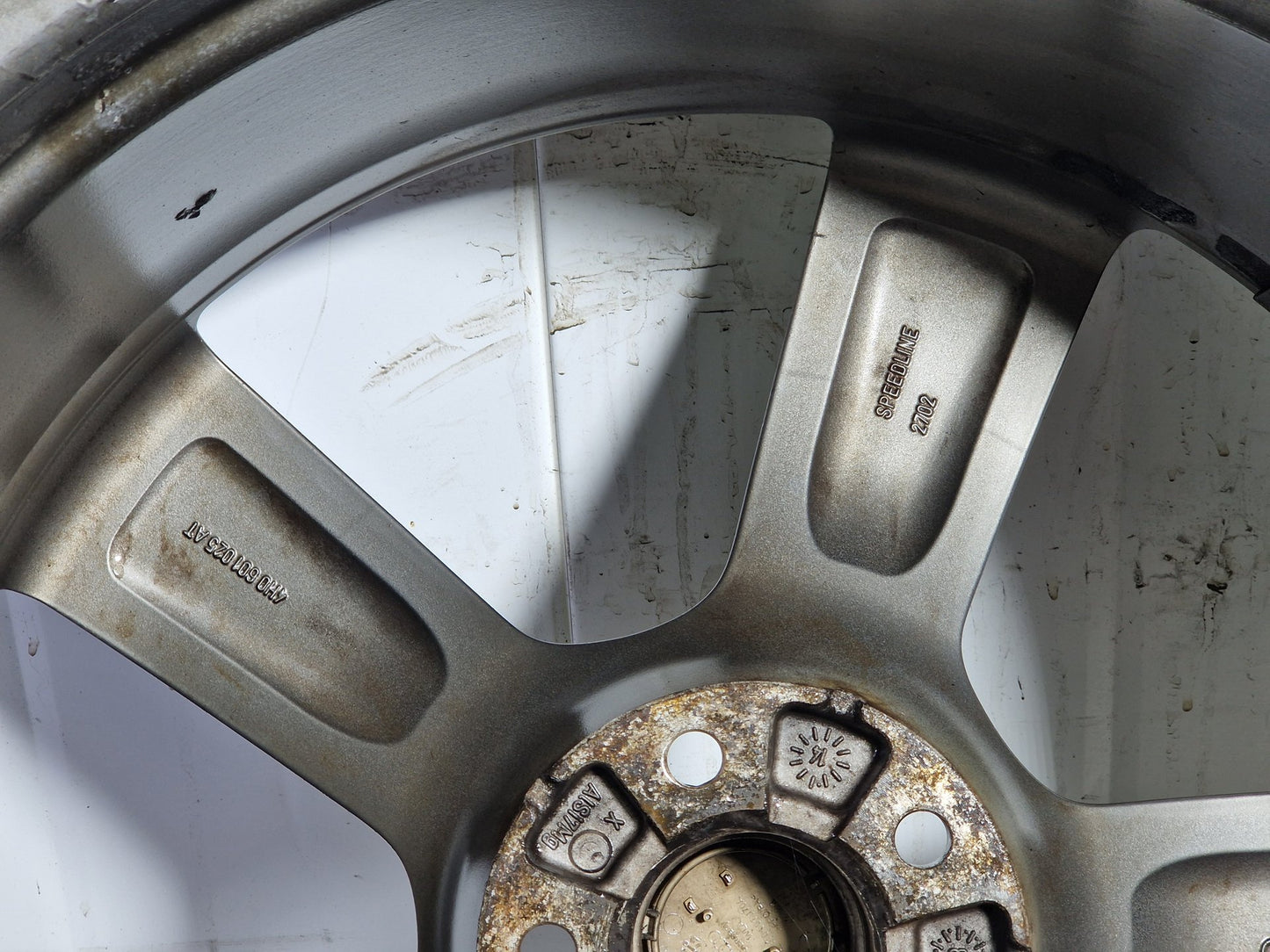Audi A7 21" Alloy Wheel with Tyre 285/30/21 6mm 4H0601025AT