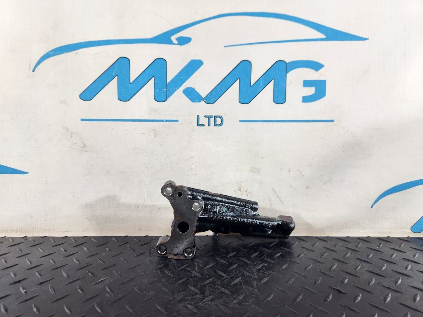 16-20 AUDI Q7 4M 3.0 TDI V6 TURBO BRACKET MOUNT HOLDER 059145105AC