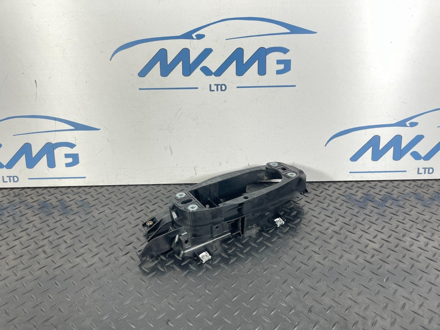 16-23 AUDI A5 F5 S-LINE GEAR SHIFTING MECHANISM MOUNTING FRAME 8W2863531