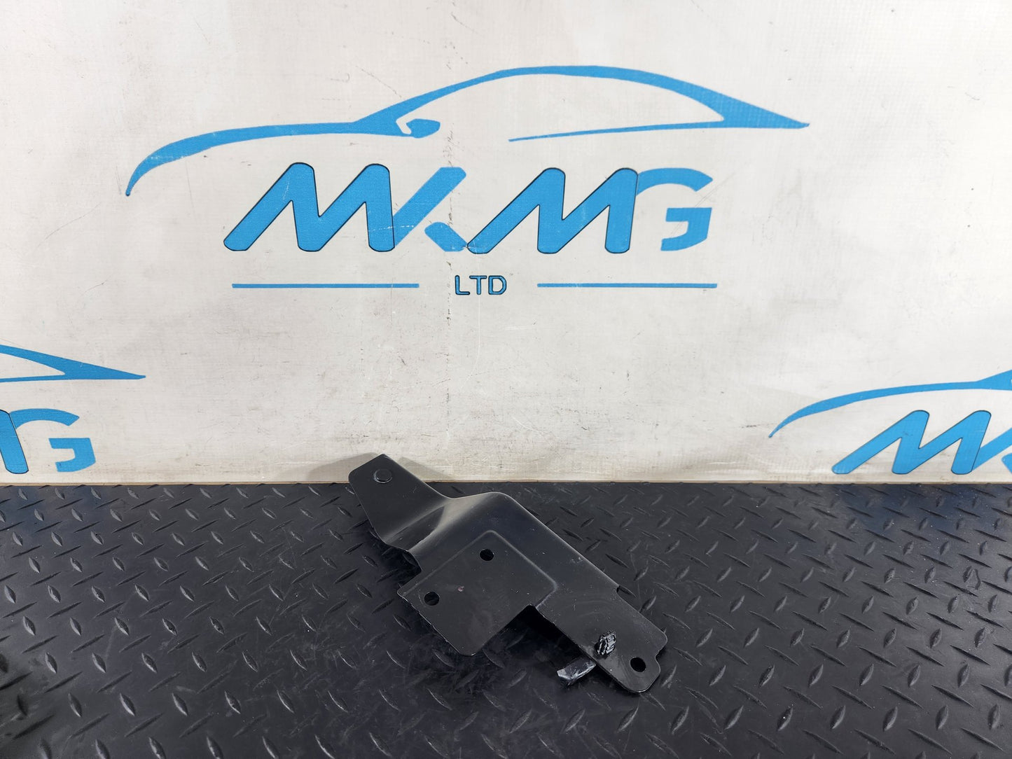Land Rover Range Rover Evoque L551 Rear Bumper Right Mount Bracket K8D2102A98AB