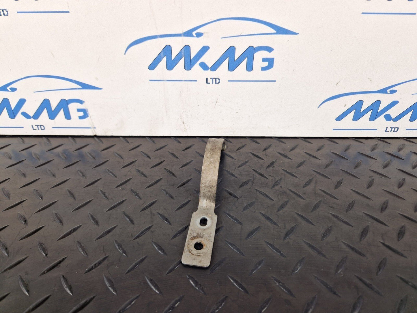 13-19 MERCEDES BENZ CLA C117 AMG GENUINE WATER PUMP BRACKET A2465040140