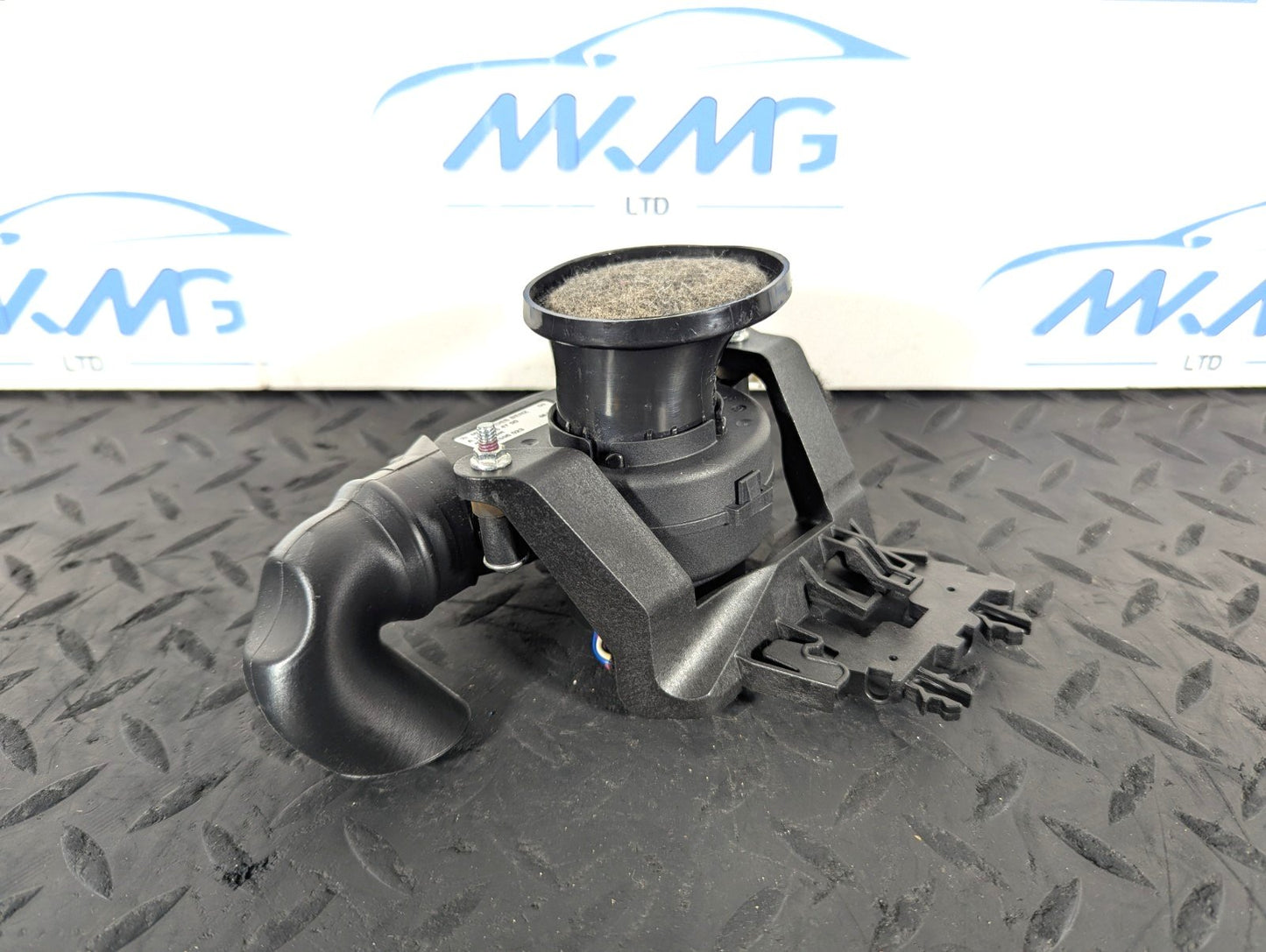13-19 MERCEDES BENZ CLA C117  DASHBOARD HEATER BLOWER FAN MOTOR A2469064700
