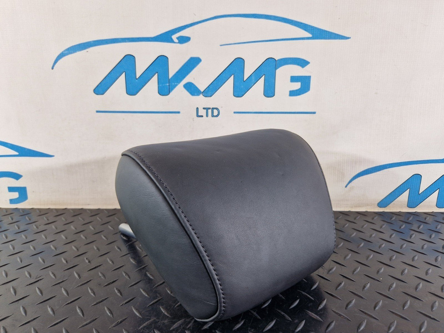 10-18 AUDI A7 4G S-LINE REAR SEAT LEATHER HEADREST FITS LEFT & RIGHT