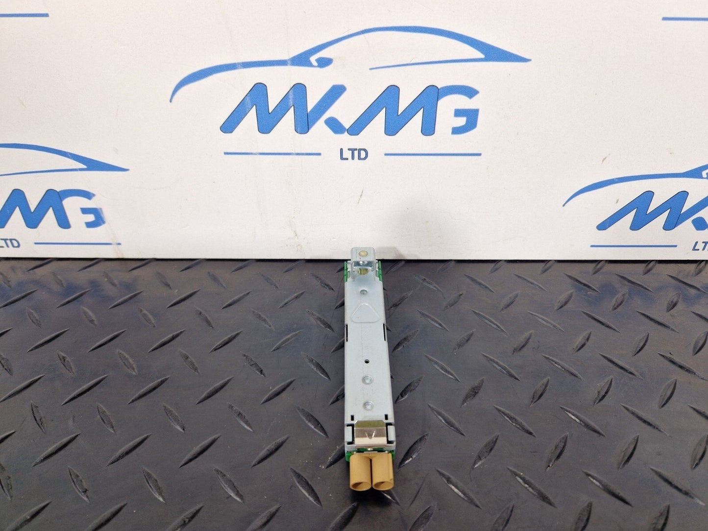 Audi Unknown Part Type 8W6035225D