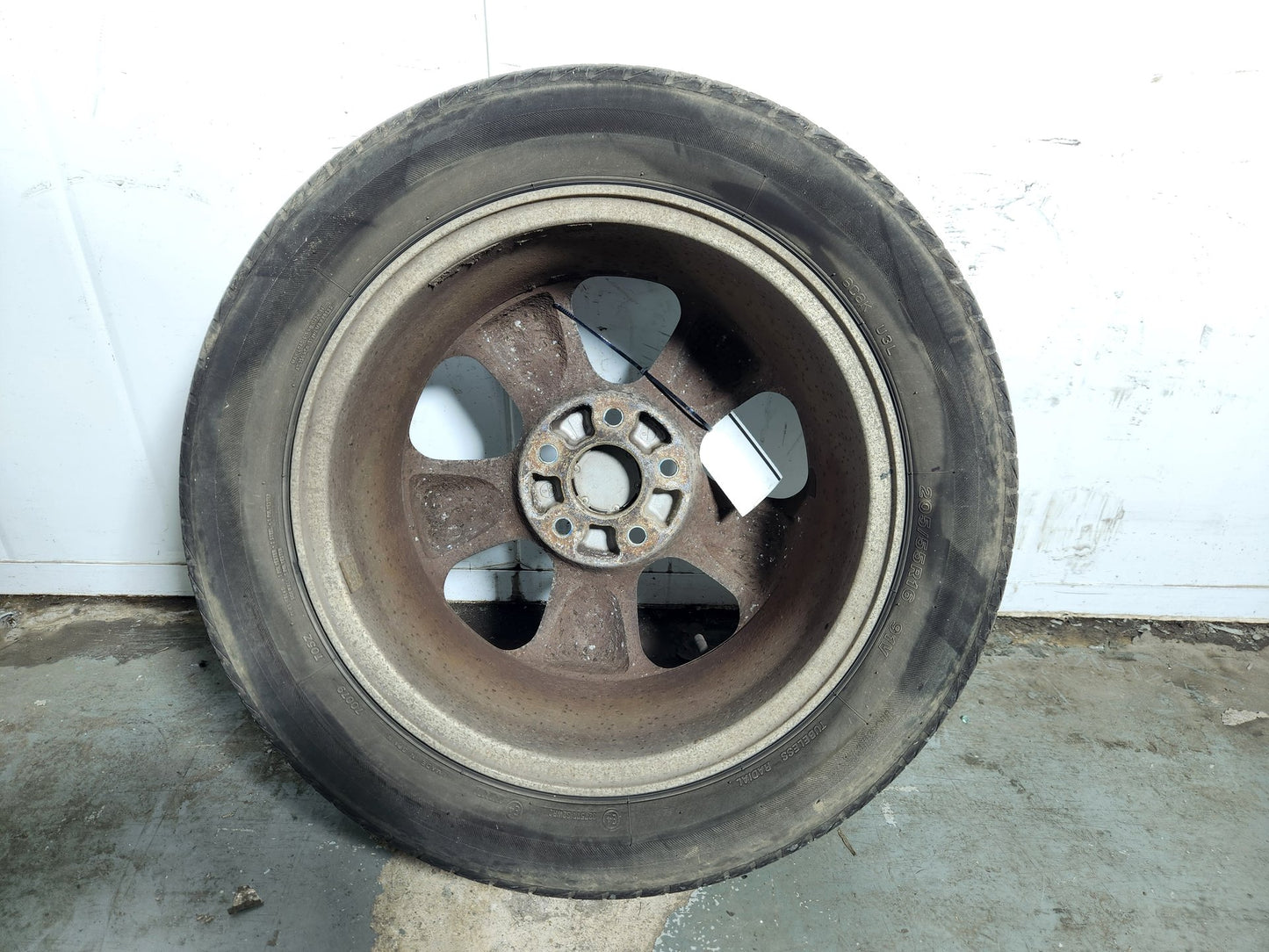 Honda FR-V MK1 (BE57) Genuine 16" Alloy Wheel with Tyre ~3mm 205/55/16