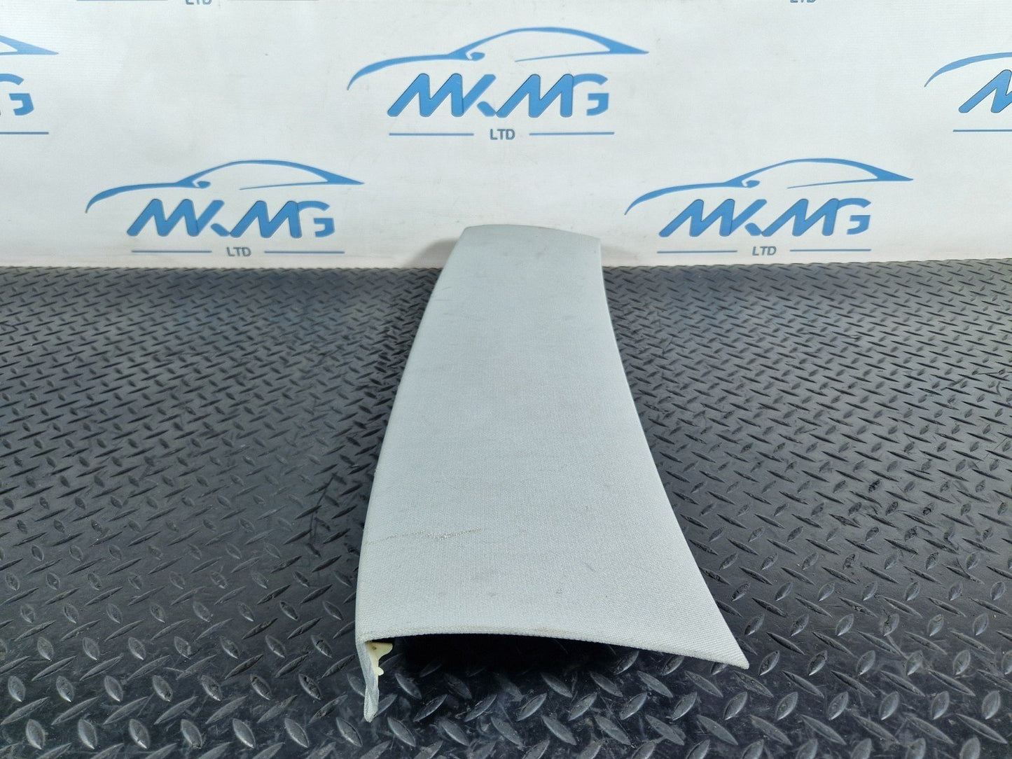 12-18 AUDI A6 C7 GENUINE REAR ROOF TRIM 4G9867839