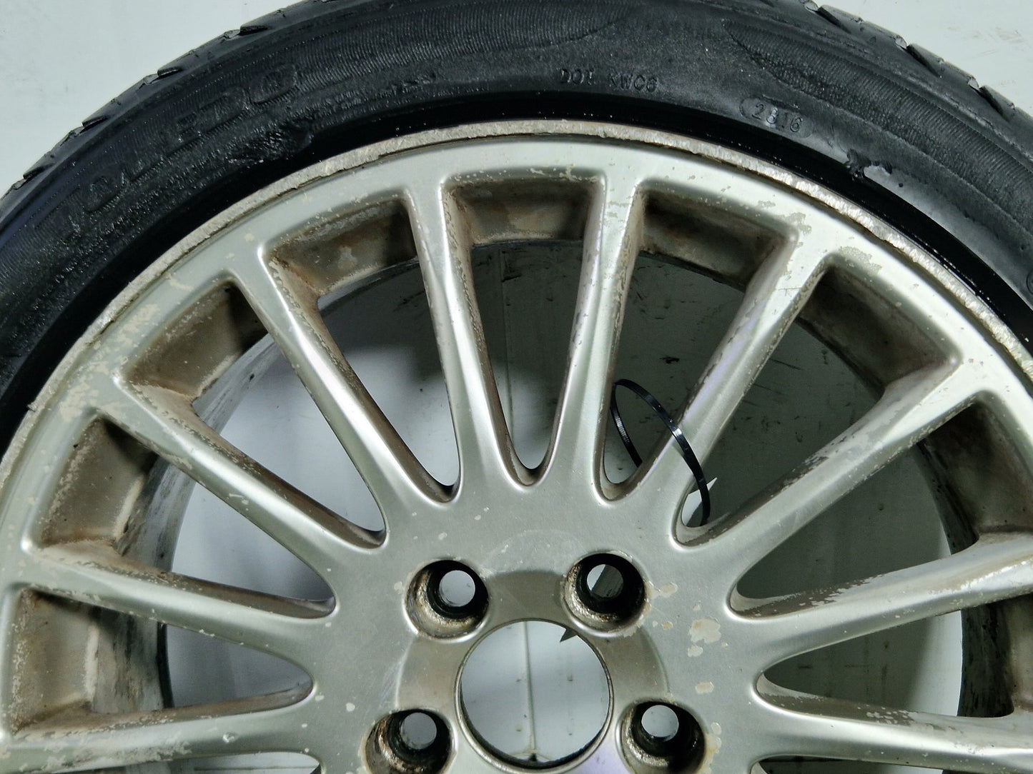 Volvo S60 MK1 17" Alloy Wheel with Tyre 225/45/17 ~5mm 8623719