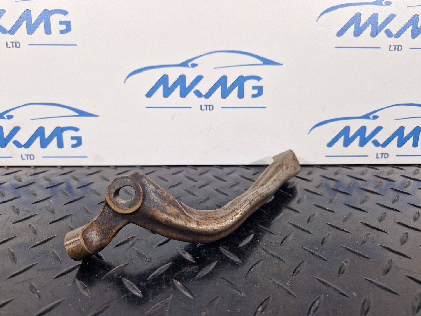 14-21 MERCEDES BENZ C350e W205 TURBOCHARGER TO CYLINDER CRANKCASE SUPPORT