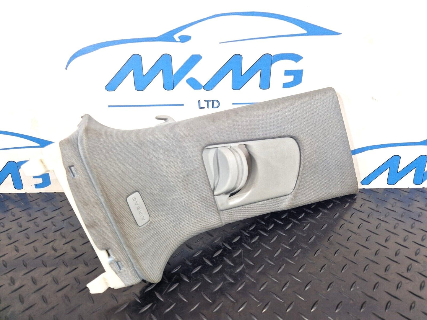 16-19 AUDI A4 B9 GENUINE RIGHT DRIVER SIDE B-PILLAR TRIM COVER 8W0867244