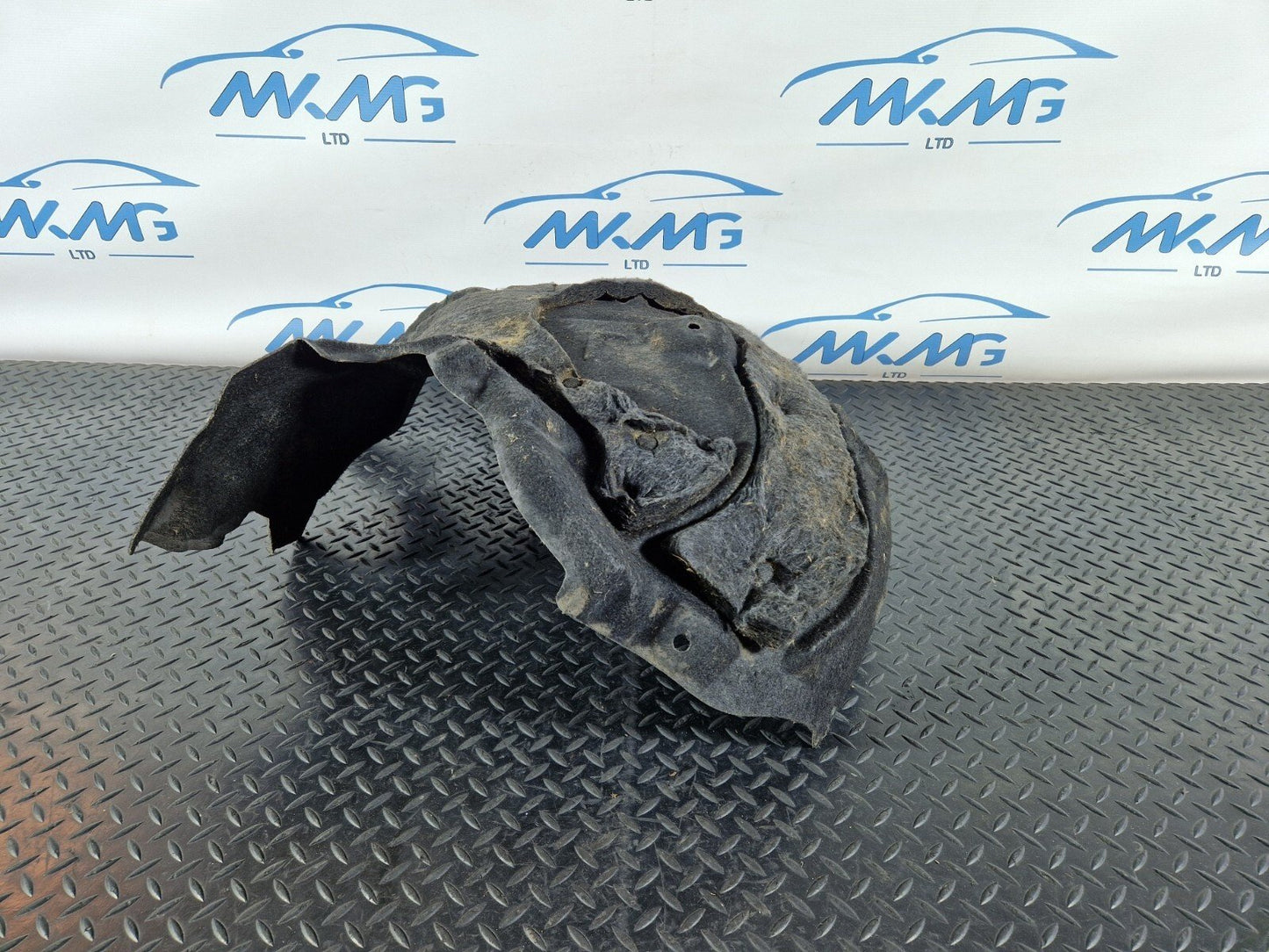 10-17 AUDI A8 4H REAR SECTION OF FRONT WHEEL ARCH COVER LEFT SIDE 4H0821191E
