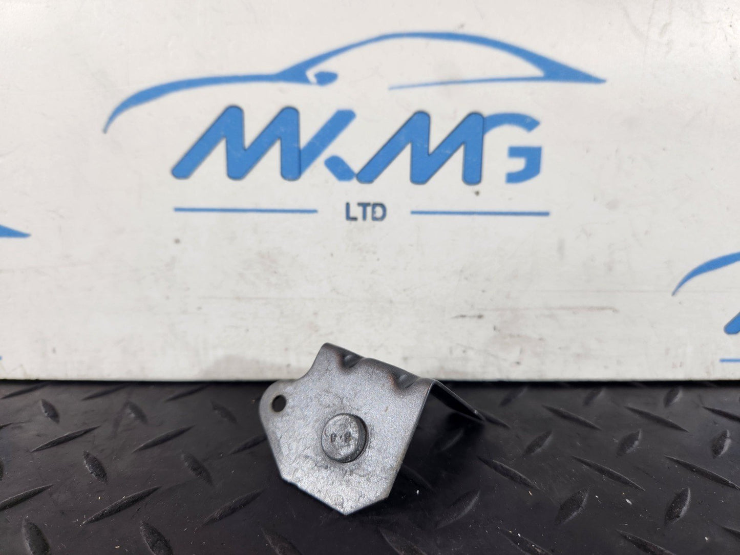 13-23 RANGE ROVER SPORT L494 FRONT RIGHT O/S FENDER HOLDER BRACKET AW9316C076AE