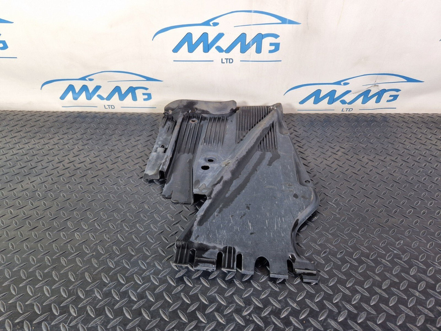 Audi Unknown Part Type 8F0825215C