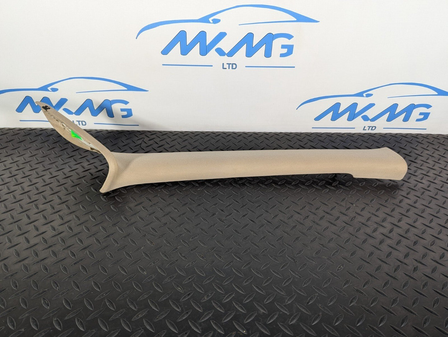 14-21 BMW 2 SERIES 218d GRAN TOURER F46 FRONT RIGHT DRIVER SIDE A-PILLAR TRIM