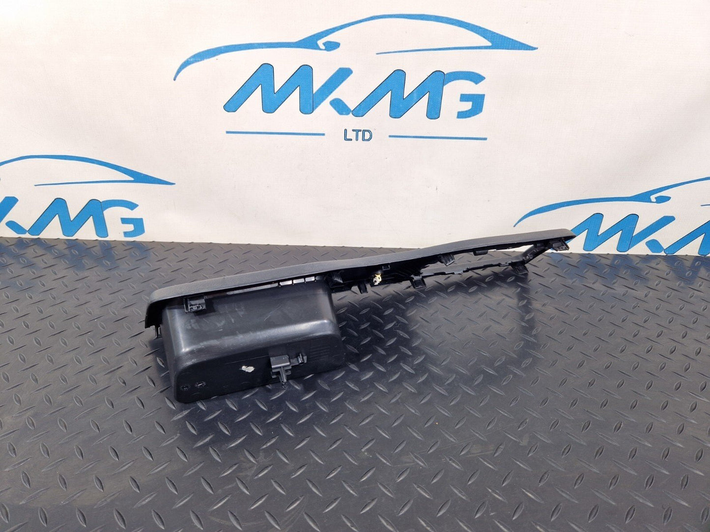 18-ON MERCEDES SPRINTER W907 W910 GEAR SHIFT SURROUNDING TRIM A9106833500