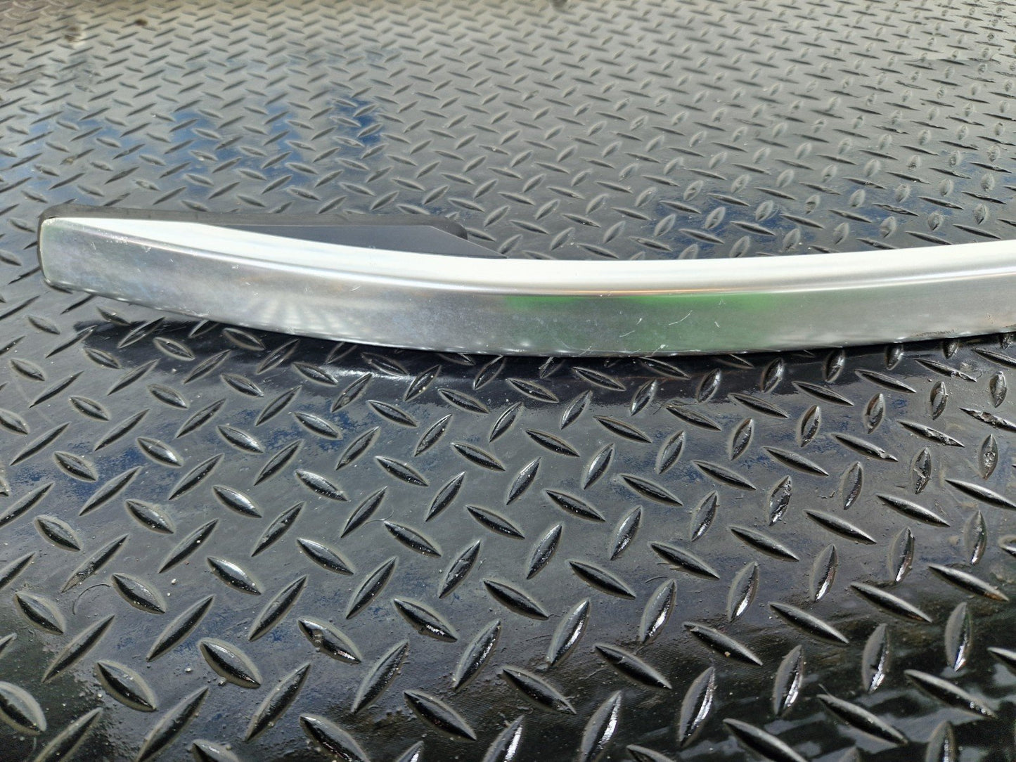 11-19 MERCEDES BENZ ML W166 GENUINE ROOF RACK RAIL A1668900493