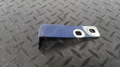 16-19 AUDI A4 B9 S-LINE GENUINE FRONT LEFT PASSENGER SIDE WING BRACKET 8W0821433