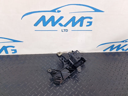 19-ON MERCEDES BENZ B CLASS W247 SUPPORT MOUNT HOLDER BRACKET A6541425400