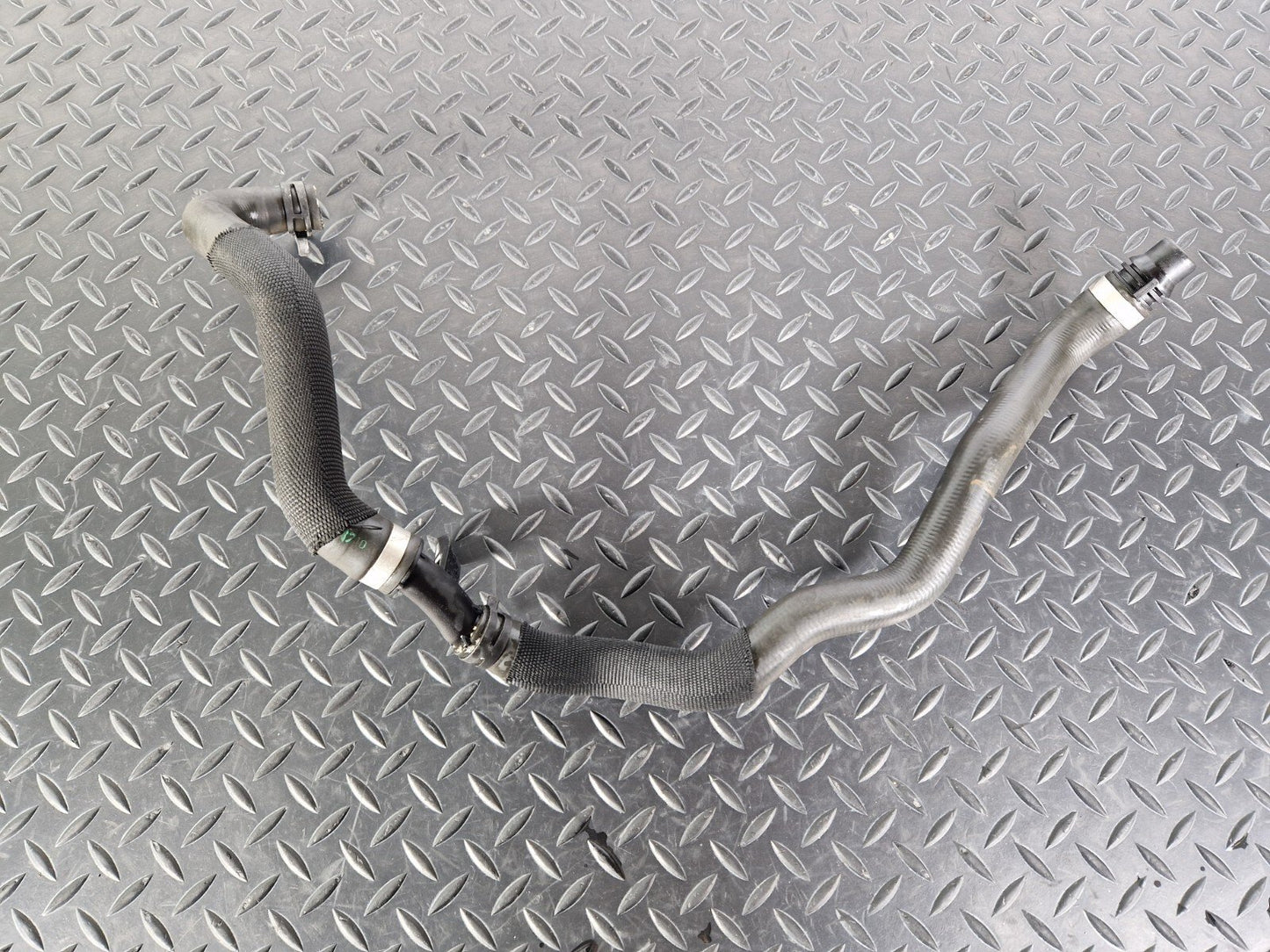 14-21 MERCEDES BENZ C200d W205 OEM HEATING WATER LINE HOSE PIPE A2058301802