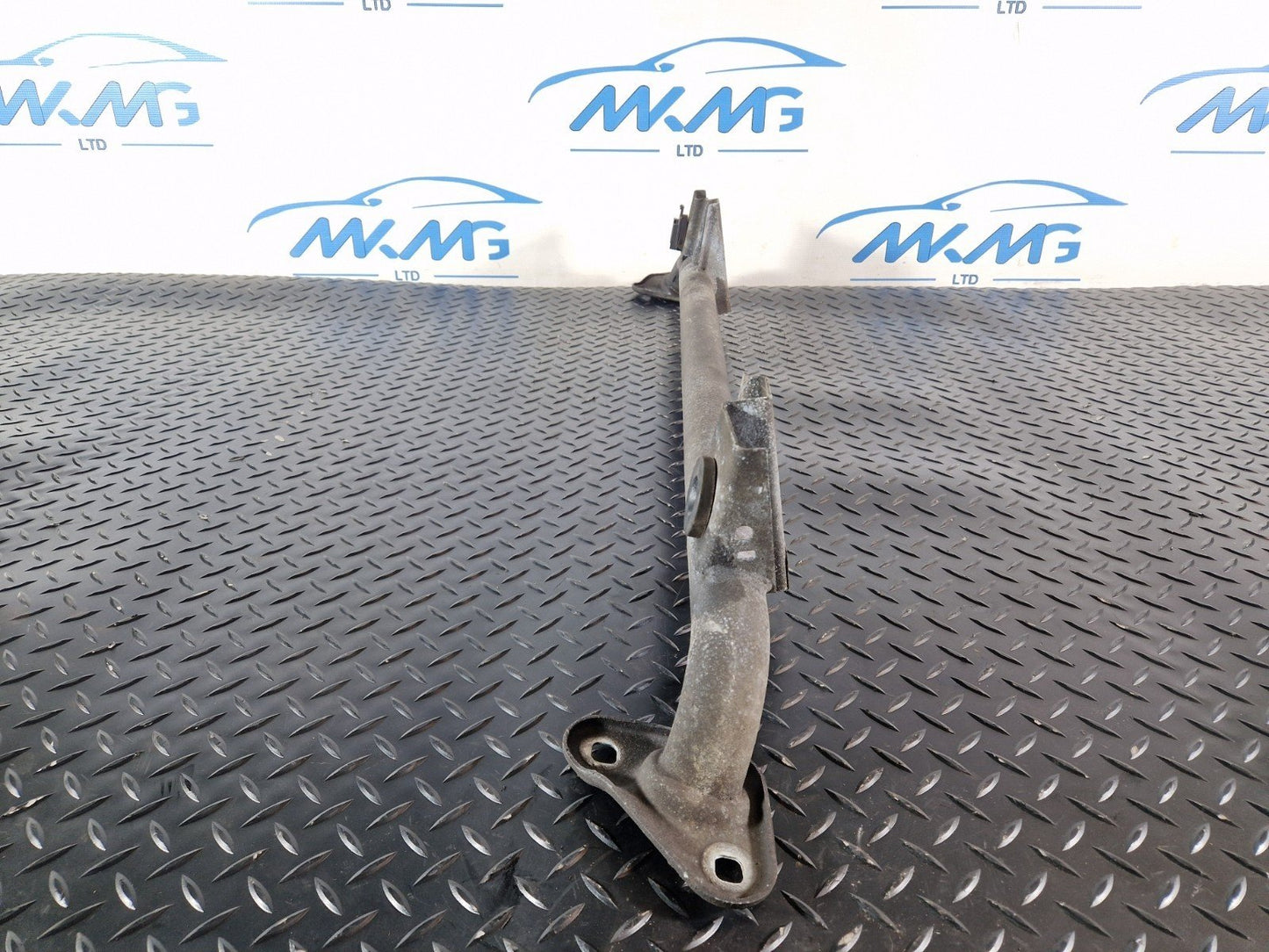 11-19 MERCEDES BENZ ML GLE W166 GENUINE RADIATOR MOUNT A1635010181 A1666200085