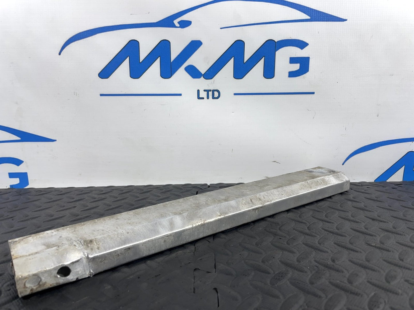 12-18 MERCEDES A B CLA  FRONT RIGHT REINFORCEMENT BRACKET A2466280229