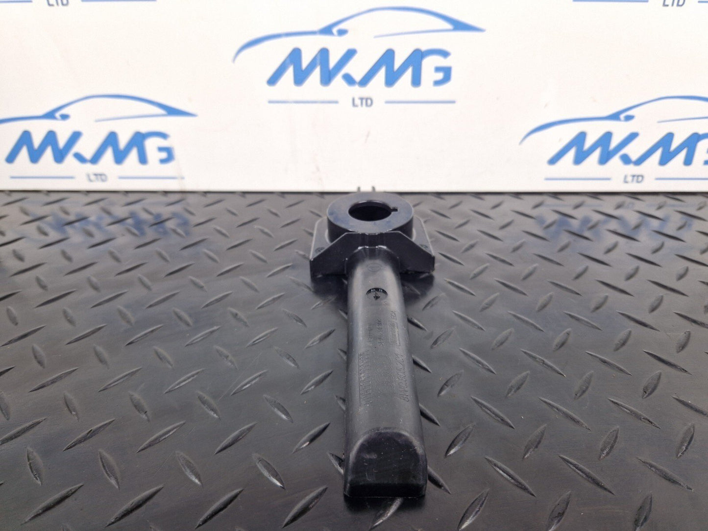 16-23 AUDI S5 COUPE FRONT RIGHT OR LEFT SIDE RADIATOR BRACKET 8W0805201