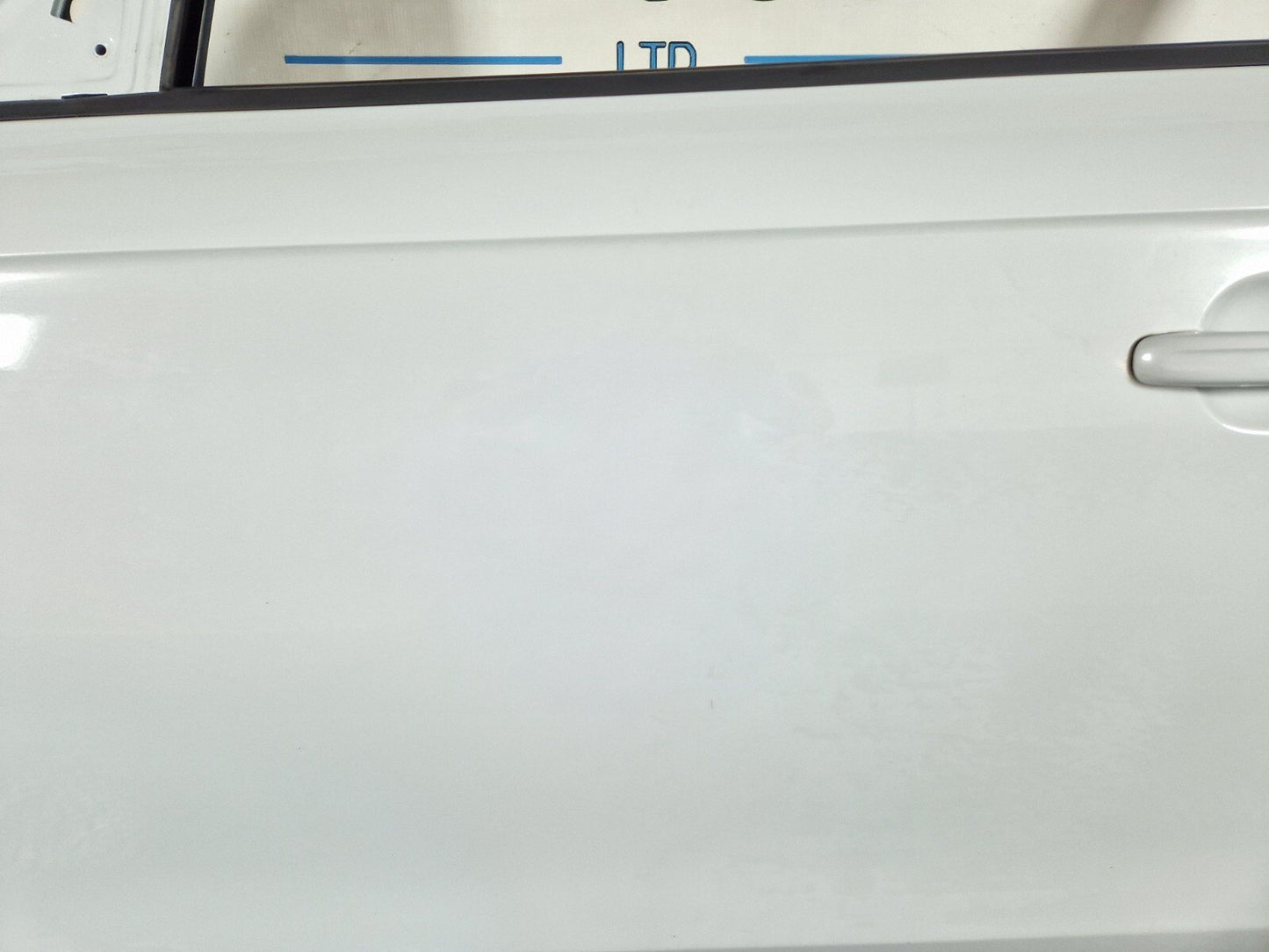 10-15 AUDI Q7 4L GENUINE FRONT LEFT N/S PASSENGER COMPLETE DOOR WHITE S9R