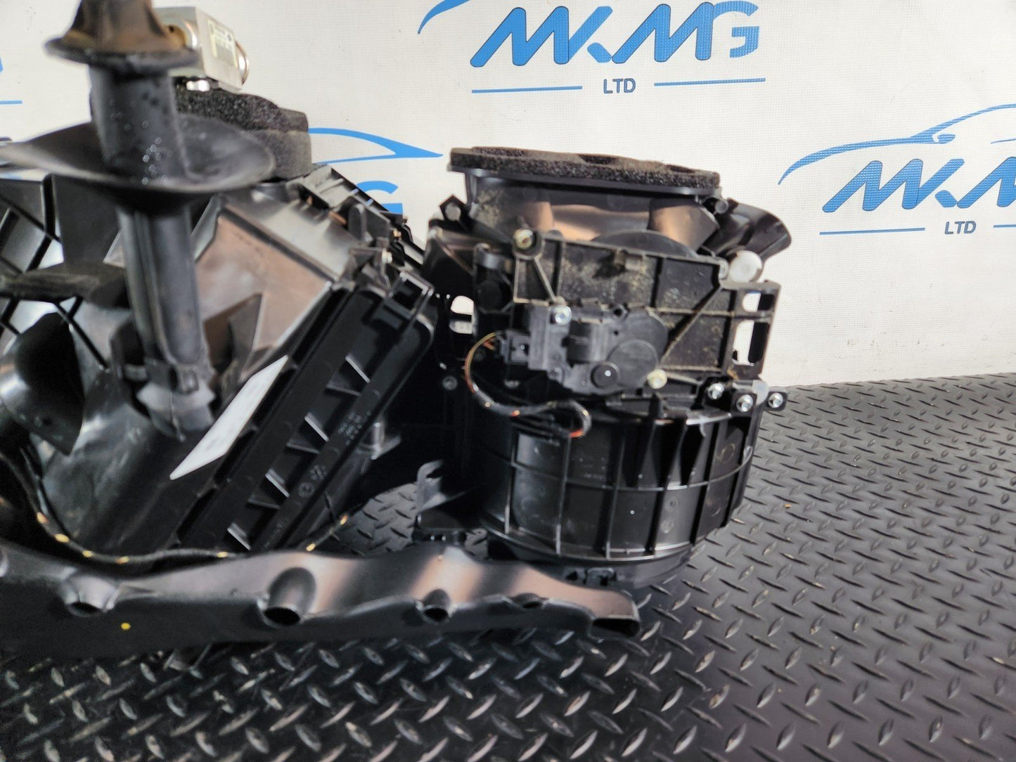 10-18 VW TOUAREG 7P GENUINE HEATER MATRIX BOX 7P2820005K 7P0820679A 7P0963235