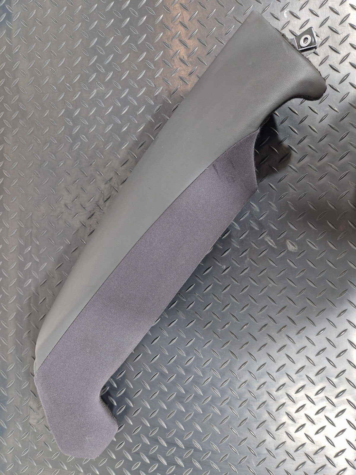 16-19 AUDI A4 AVANT B9 S-LINE REAR LEFT PASSENGER SIDE LEATHER BOLSTER 8W0885703