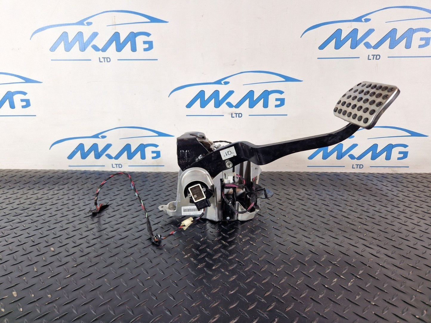 16-19 MERCEDES BENZ GLE W166 BRAKE PEDAL ASSEMBLY A1662901901 A1662901501