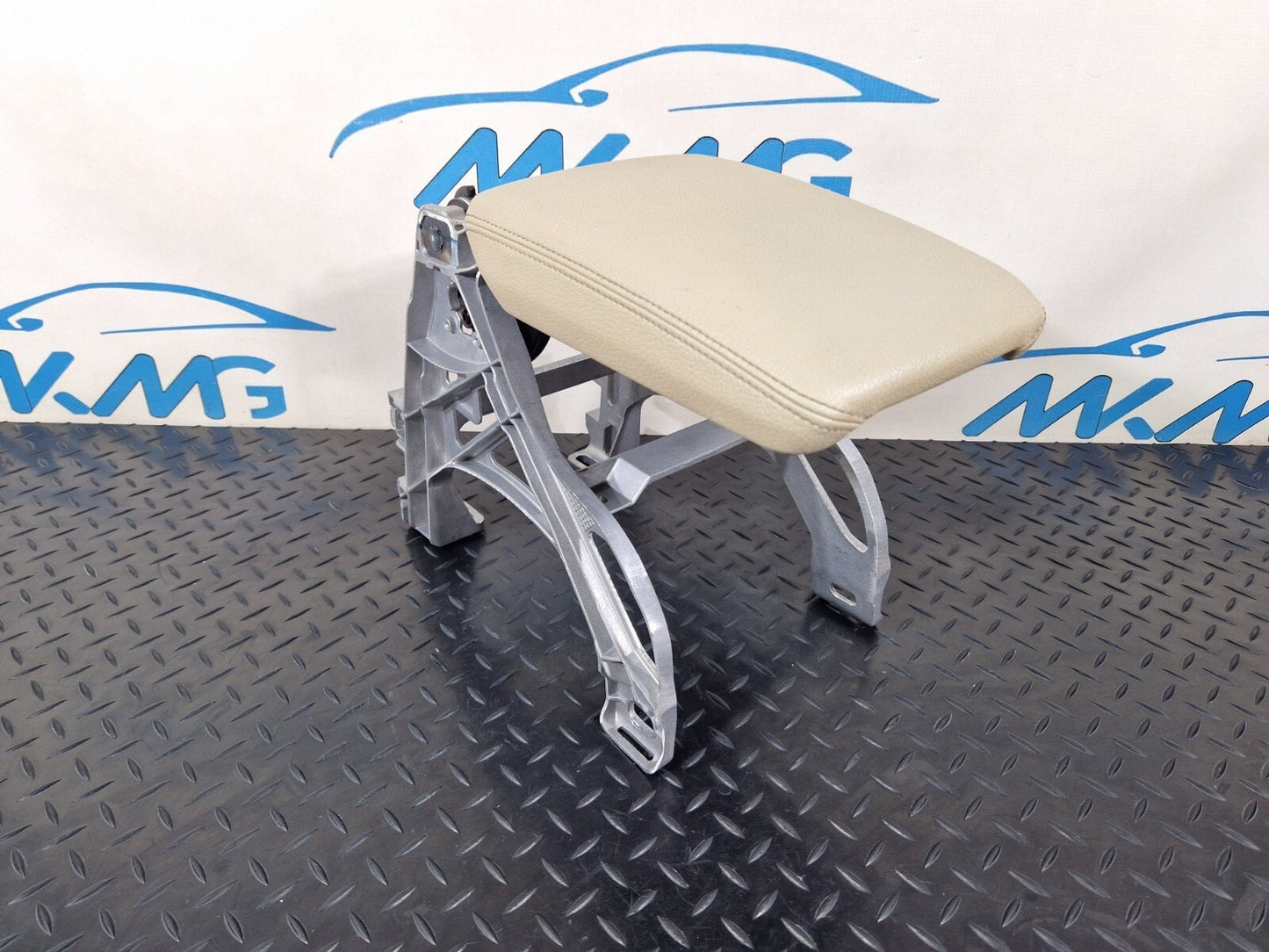 16-24 AUDI A5 F5 COUPE FRONT CENTRE CONSOLE BEIGE LEATHER ARM REST 8W0864283A