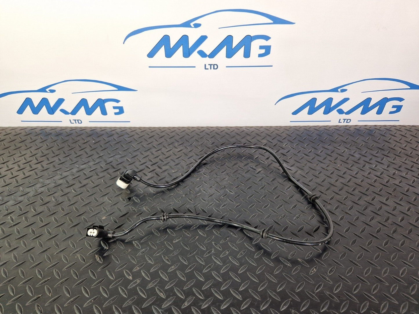 14-21 MERCEDES BENZ C220d W205 REAR LEFT BRAKE PAD WEAR SENSOR A2055404106