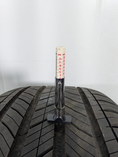Land Rover Defender L663 OEM 20" Alloy Wheel with Tyre 7mm 255/60/20 L8B21007GB