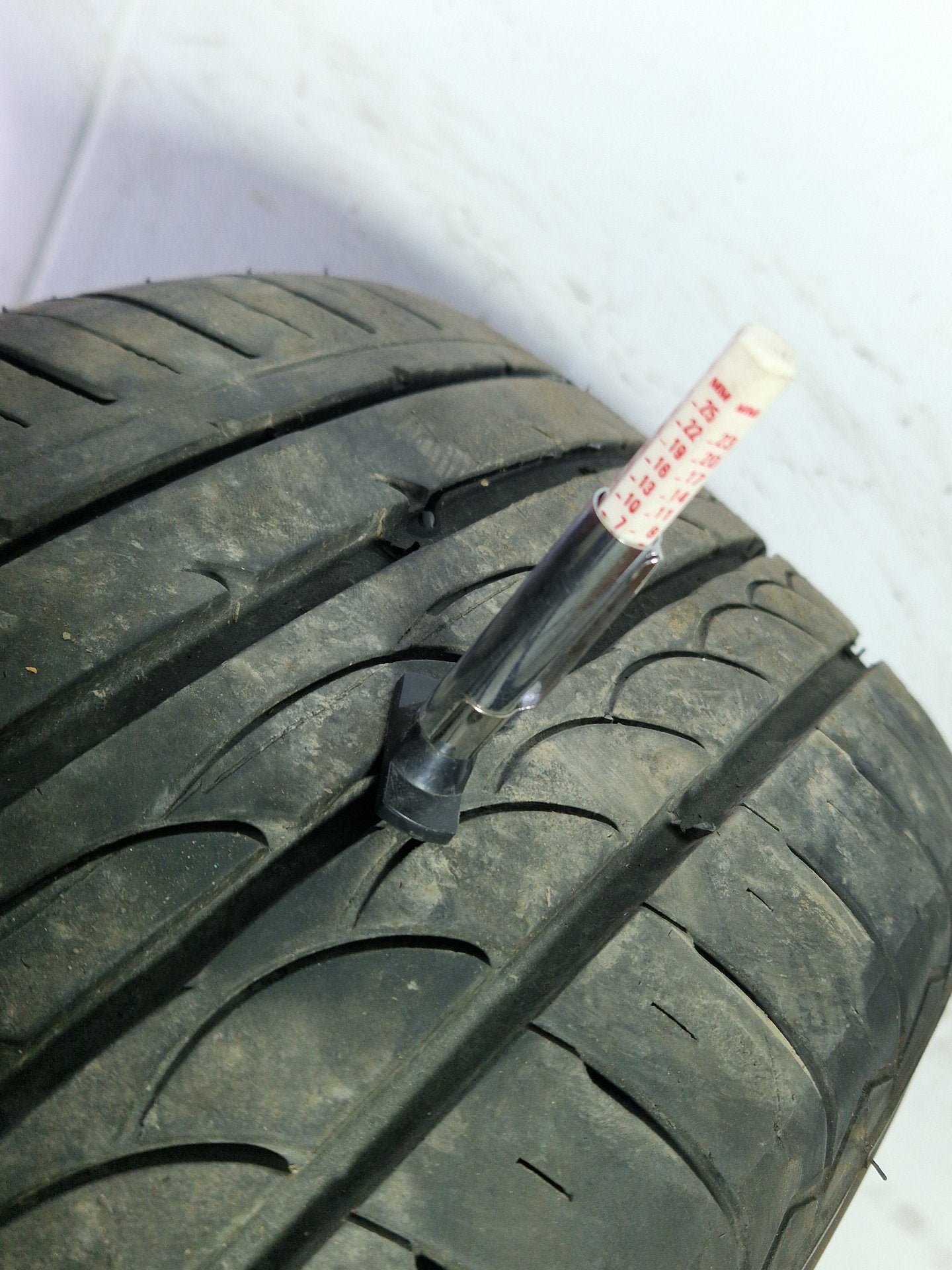 BMW 116i E87 17" Alloy Wheel with Tyre (Run-Flat) ~6mm 205/50/17