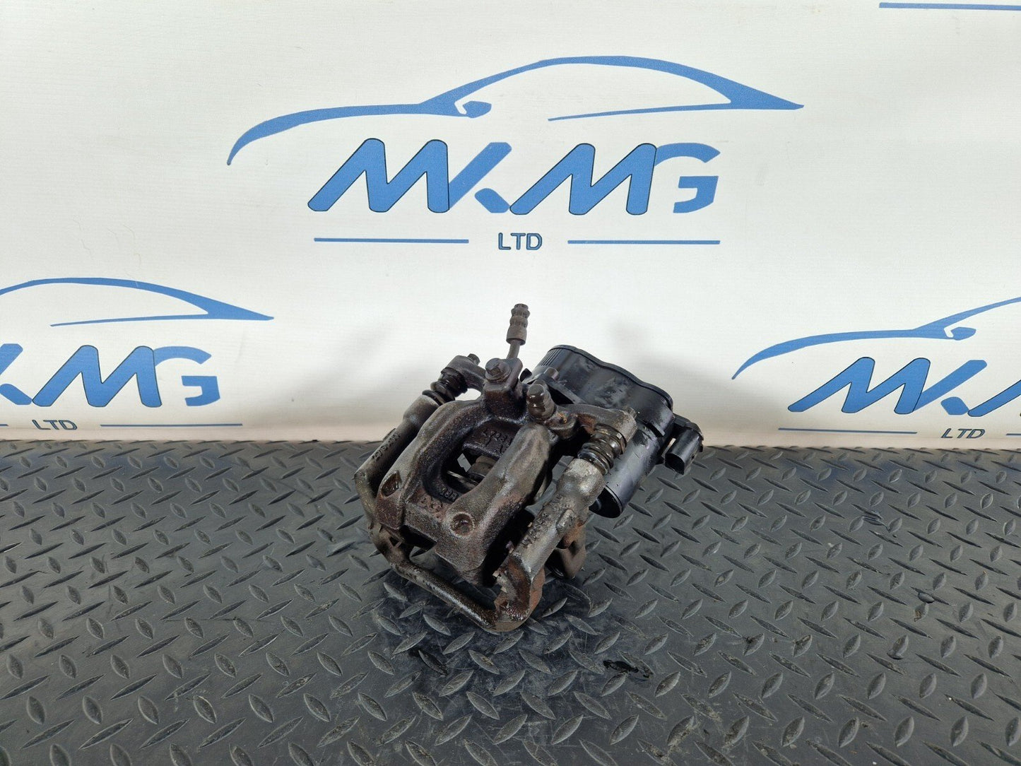 18-ON MERCEDES A CLASS W177 GENUINE BRAKE CALIPER REAR RIGHT SIDE A2474230298