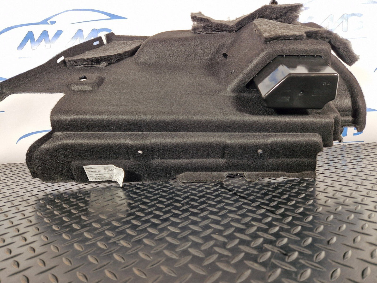 19-ON MERCEDES BENZ B CLASS W247 REAR LEFT BOOT LOAD COMPARTMENT PANEL TRIM