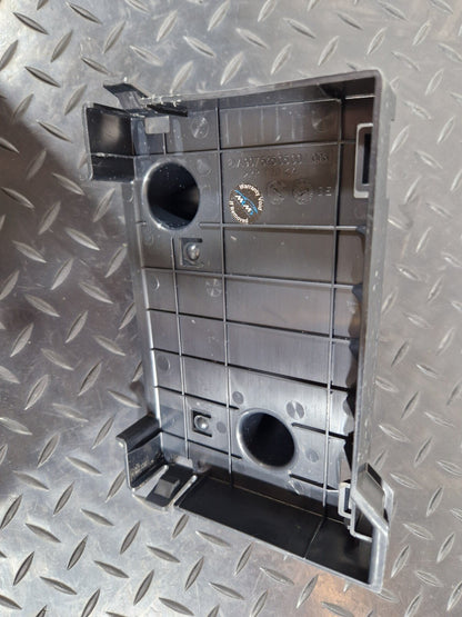 18-ON MERCEDES BENZ SPRINTER W907 INTERIOR CONTROL UNIT BRACKET A9075450500