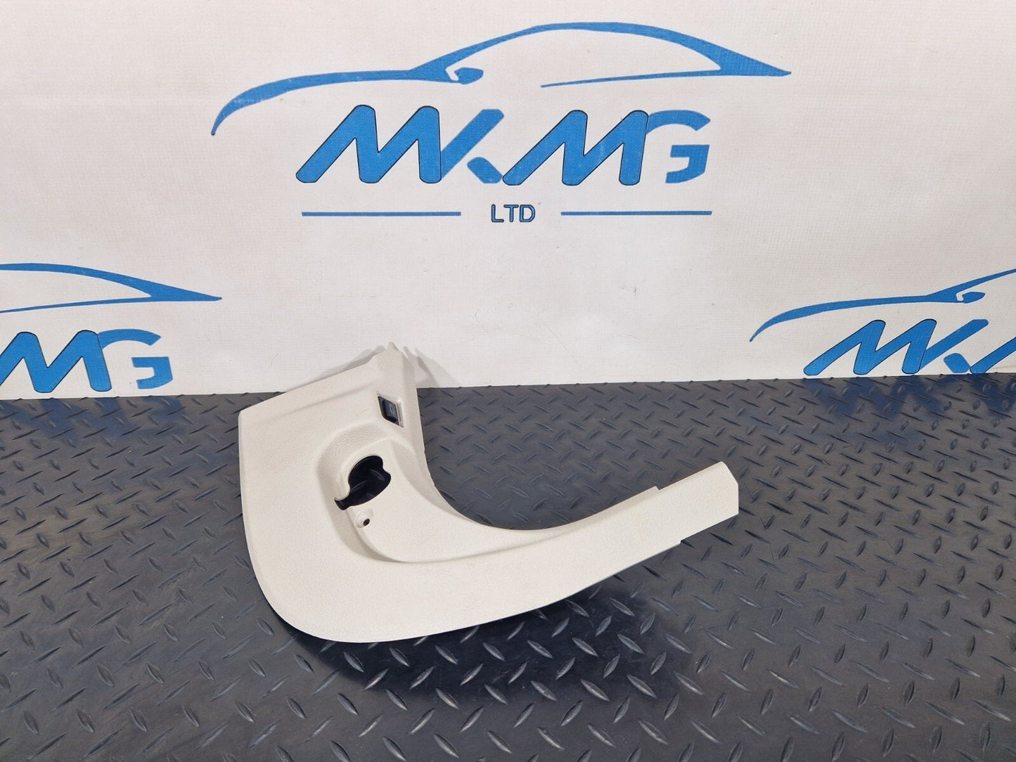 11-18 BMW 6 SERIES F06 INTERIOR TRIM & BOOT RELEASE SWITCH 7328016