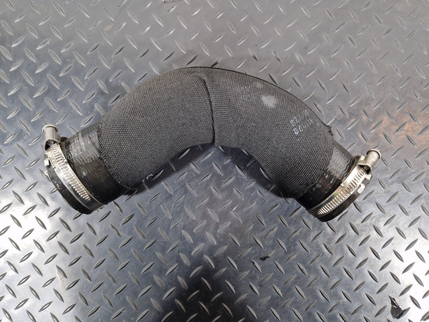 10-18 AUDI A7 4G S-LINE INTERCOOLER PIPE 4G0145737AG