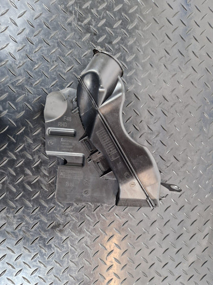 BMW X1 X2 SERIES DRAIN DUCT 7385250 F48 F39