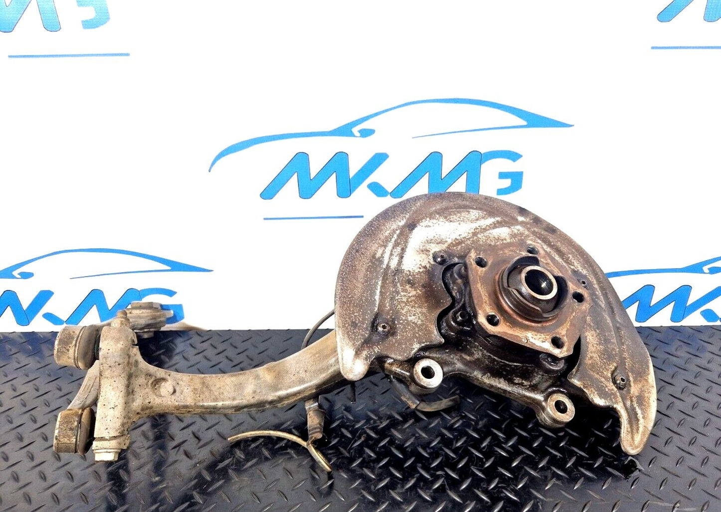 16-19 AUDI A4 B9 AVANT ULTRA SPORT HUB STUB & WISHBONES FRONT RIGHT 8W0407242F