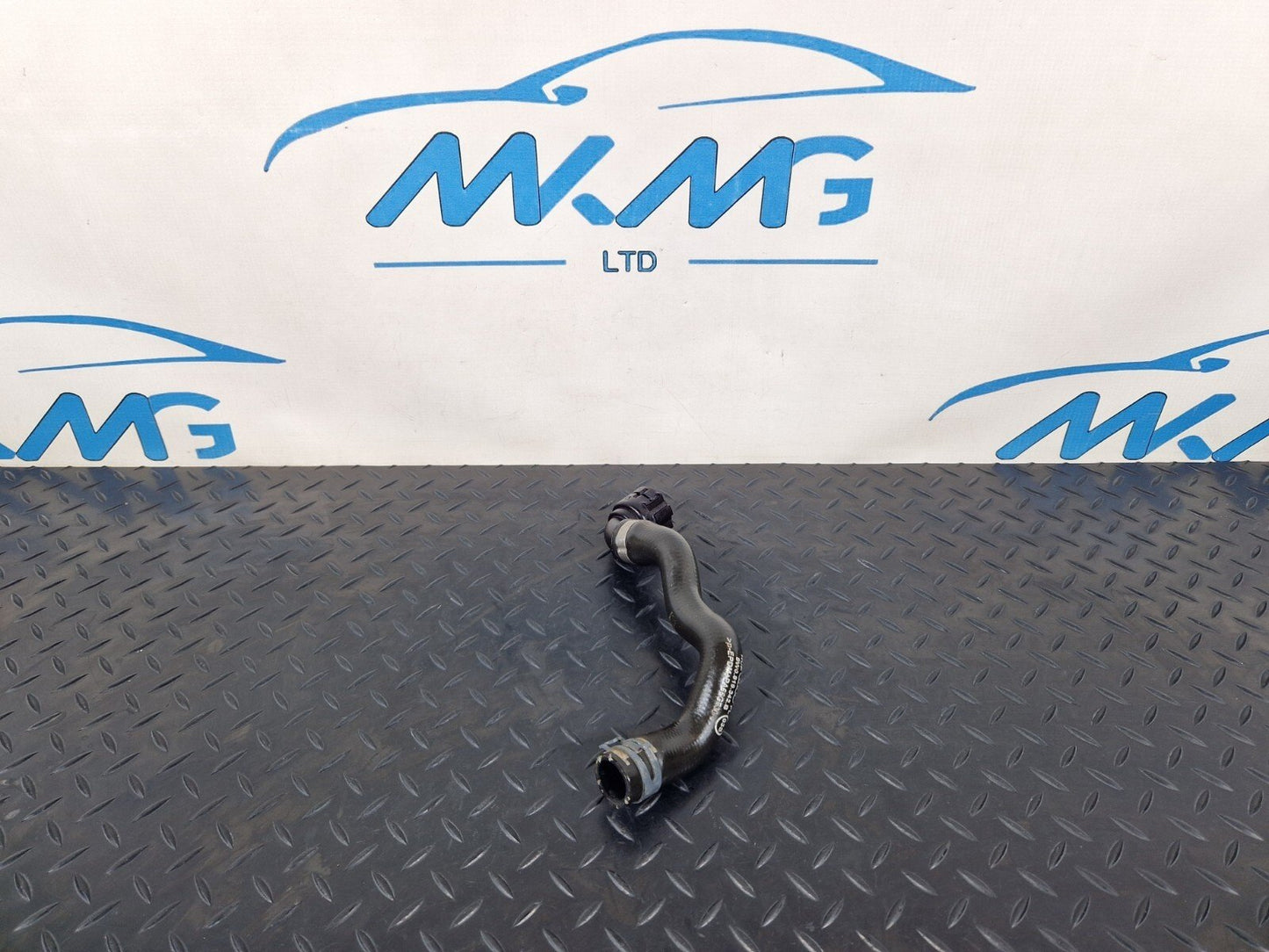 16-19 AUDI A4 B9 GENUINE OEM AIR CON / HEATER COOLANT HOSE PIPE 8W0819342B
