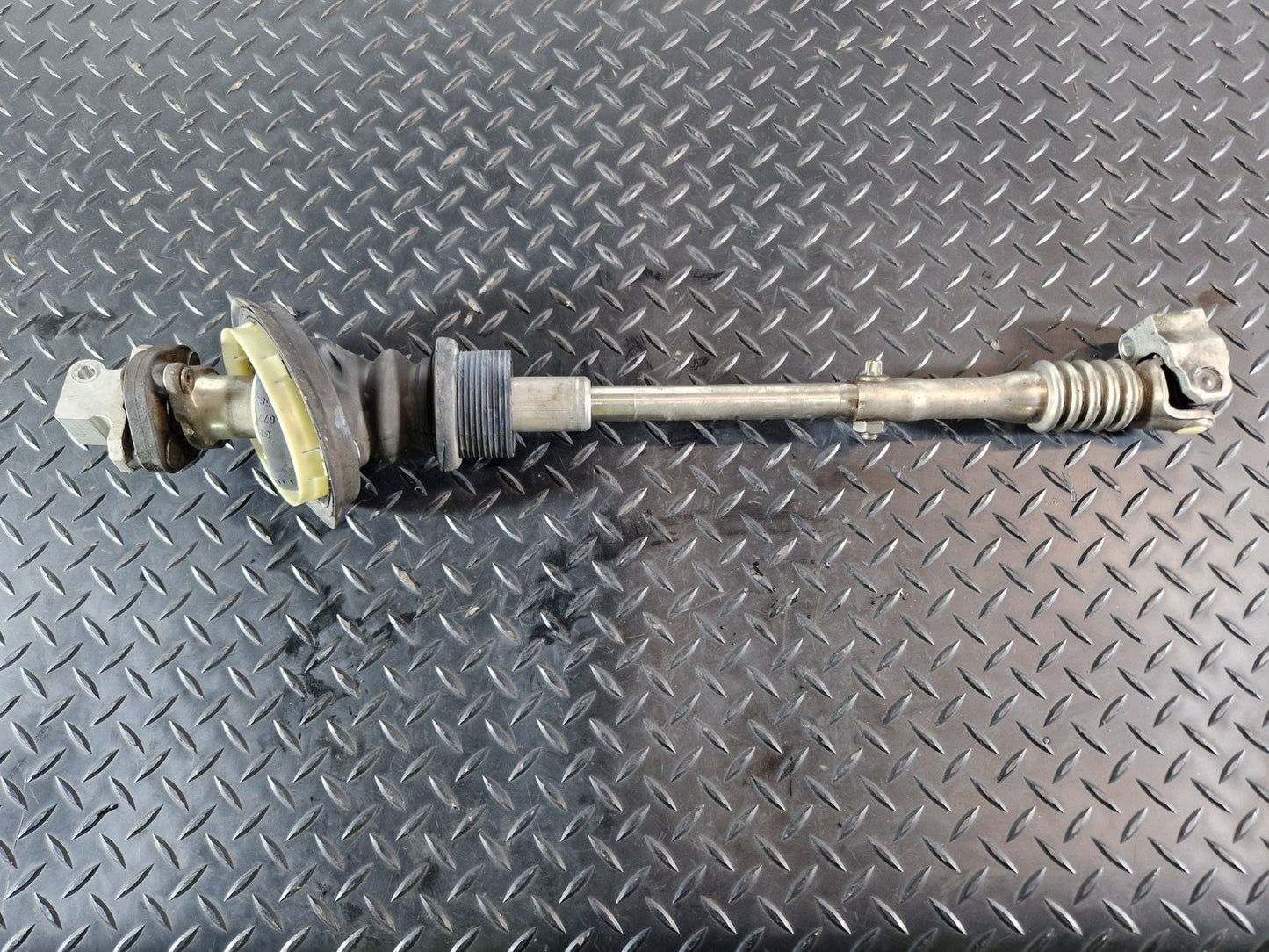 11-18 BMW 6 SERIES F13 GENUINE STEERING COLUMN LINK JOINT 6776320