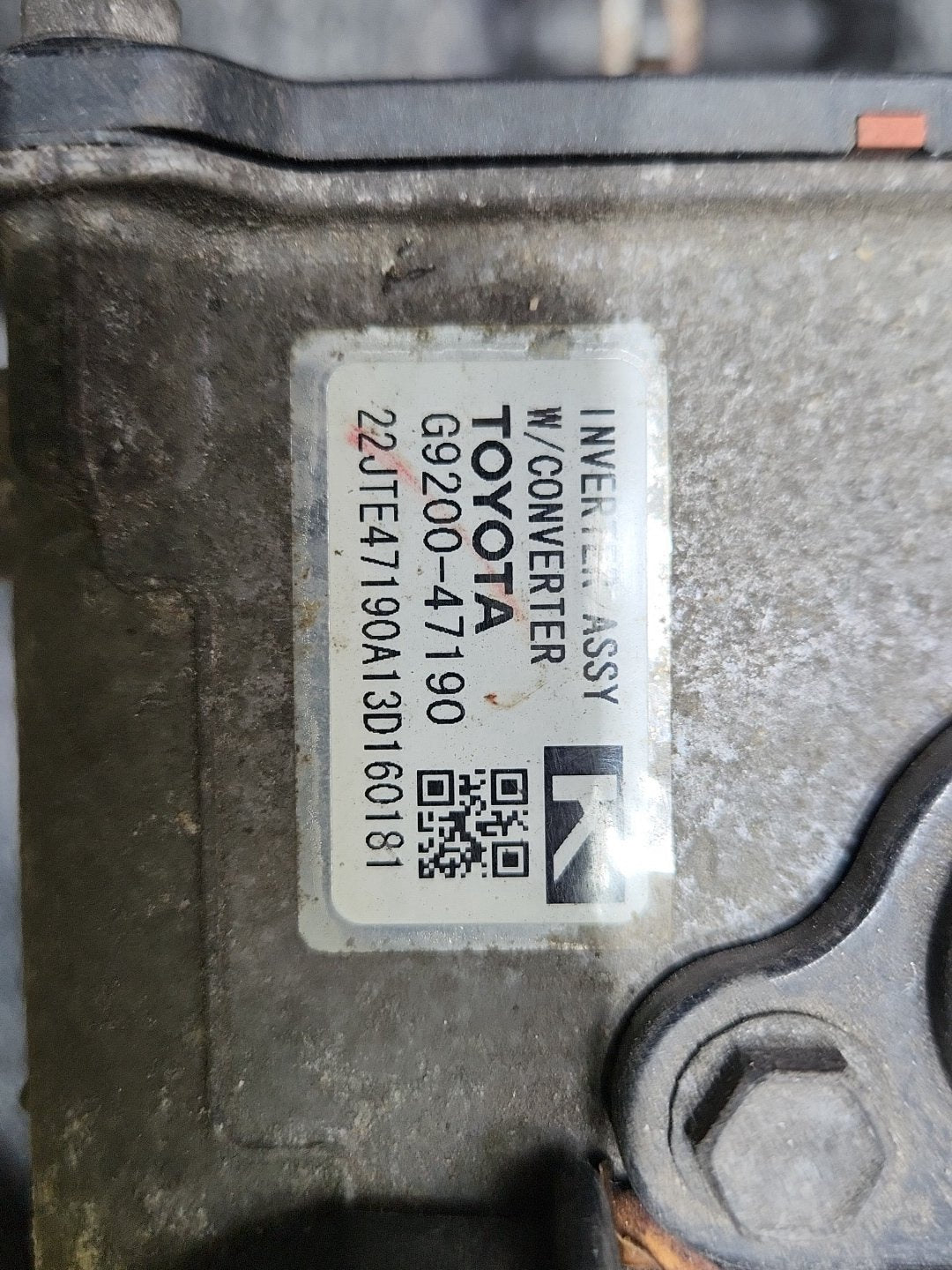 Toyota Prius MK3(ZVW30) Hatchback Genuine Battery Inverter Converter G9200-47190