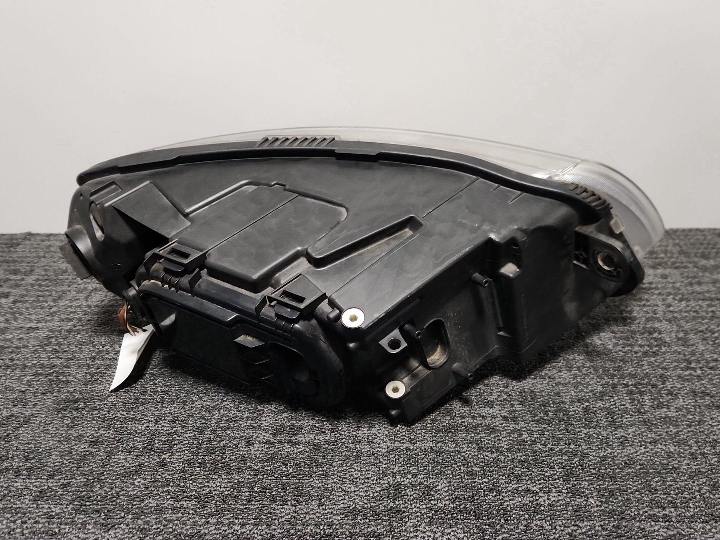 Audi A6 Quattro MK3 (4F) (C6) Estate Front Left N/S Passenger Headlight