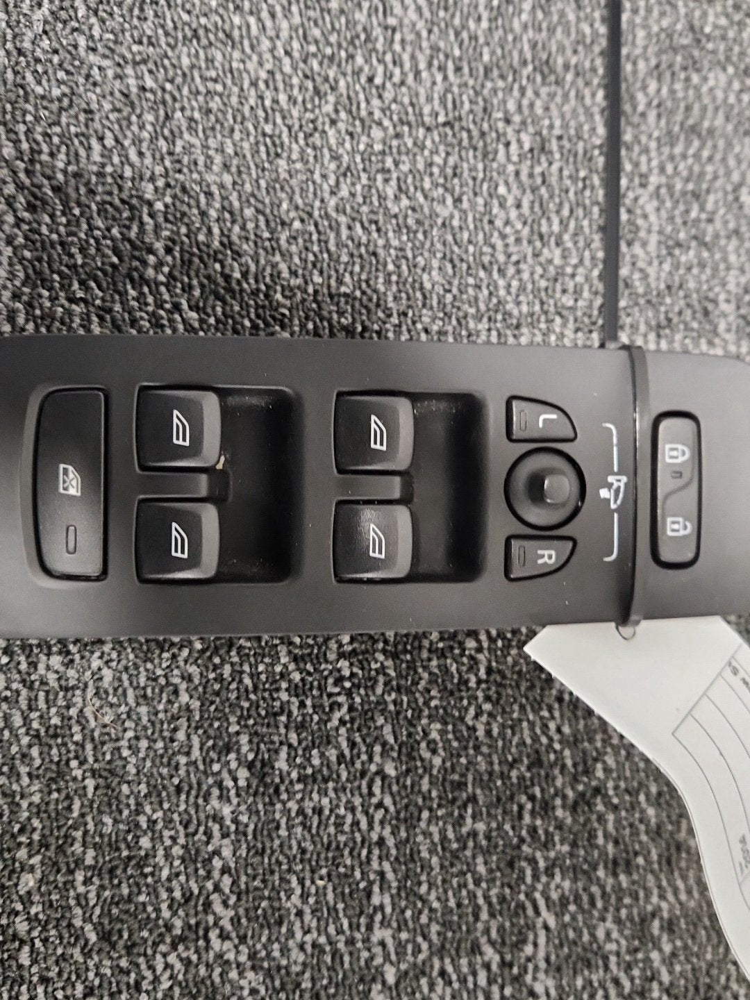 Volvo V40 MK3 (525) Hatchback Front Right O/S Window Control Switch 31376495