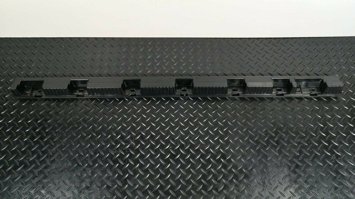 BMW X1 E84 GENUINE FRONT LEFT PASSENGER SIDE SKIRT BRACKET 2991493