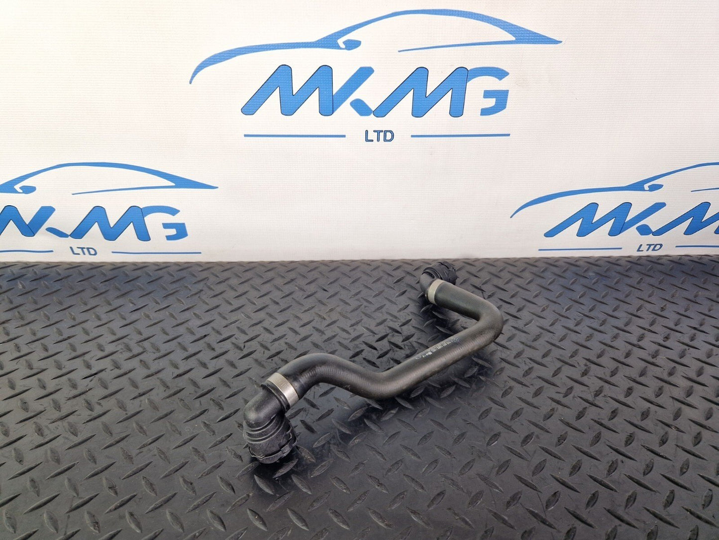 14-21 MERCEDES BENZ W205 GENUINE OEM ENGINE COOLANT HOSE PIPE A2055011682