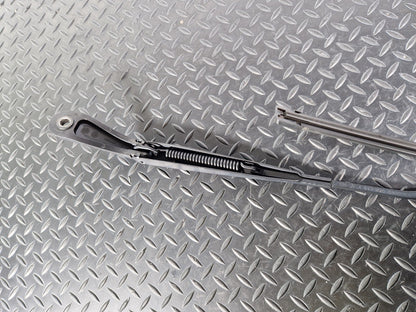 Mercedes-Benz Vito W447 Genuine Right O/S Front Wiper Arm A4478200300