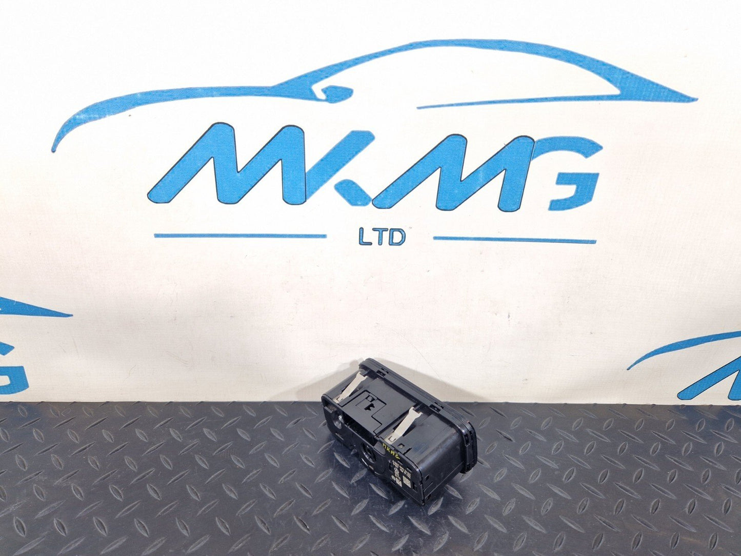Mercedes-Benz Sprinter W907 Genuine Headlight Control Switch A9079053102