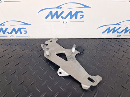 19-ON MERCEDES BENZ CLA C118 GENUINE FUEL TANK VALVE HOLDER BRACKET A2474762100